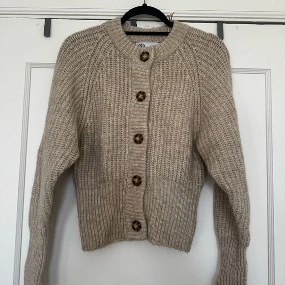 Zara Tan Chunky Knit Cardigan Sweater - Picture 1 of 4